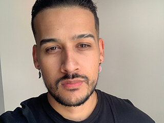 CHRIS_DENNIS