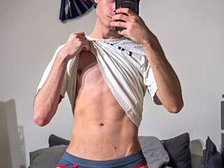 Bare_Bastian