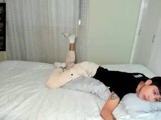 guy_veryhot1
