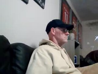 kevlooking4sez